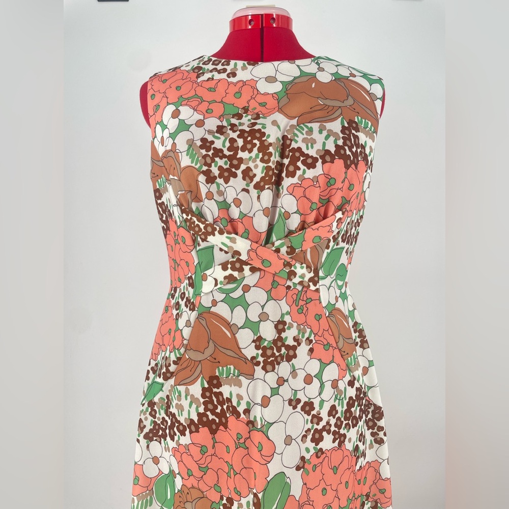 1960s Mod Floral Print Maxi Dress With Criss Cross Waist Detail - Picture 6 of 11
